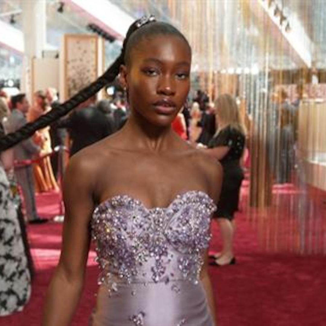 Demi Singleton - Oscars 2022 E! Glambot